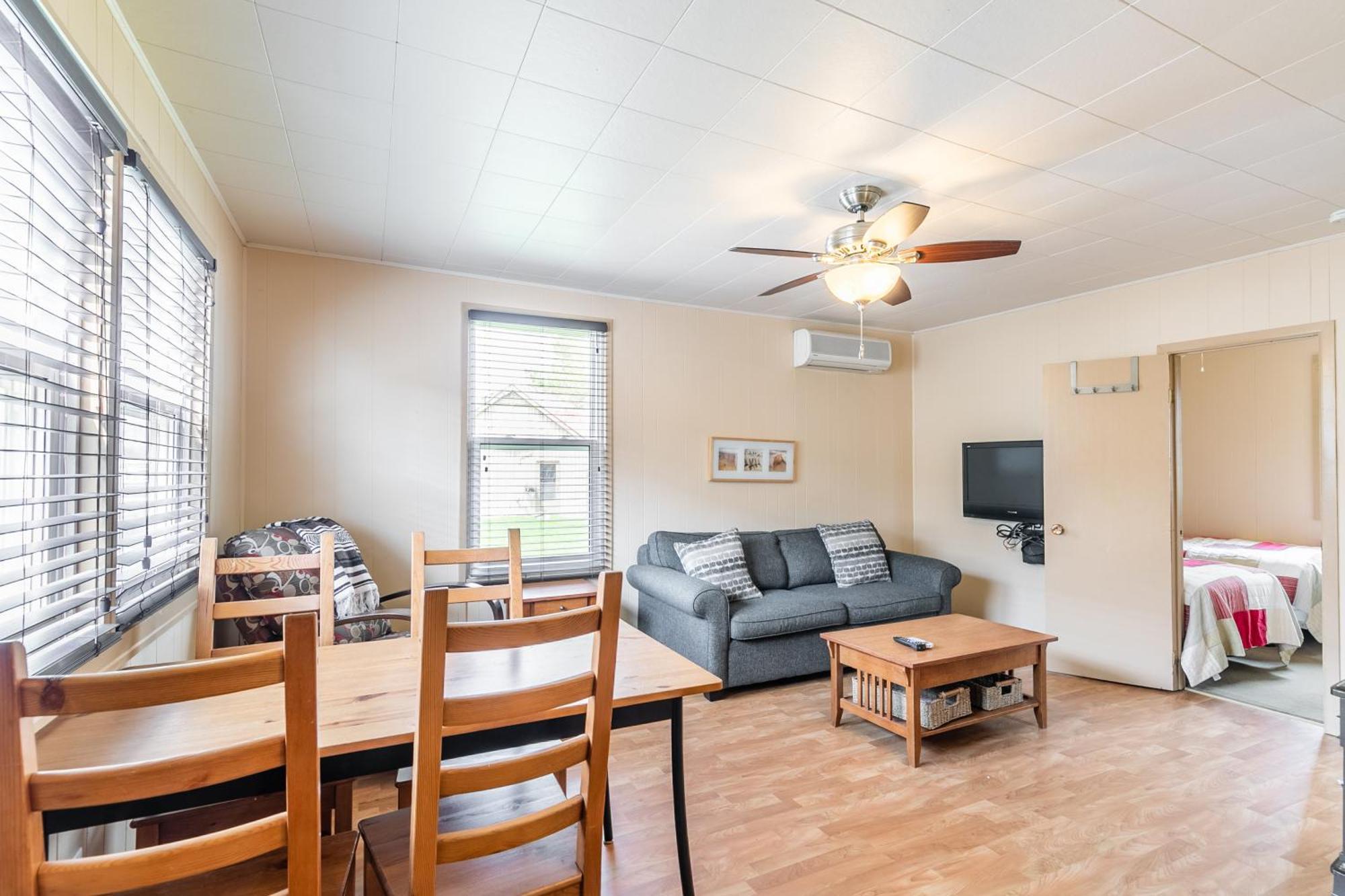 Bayside Cottage Rentals Port Rowan Экстерьер фото