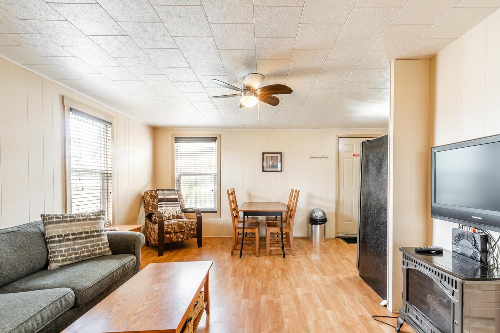 Bayside Cottage Rentals Port Rowan Экстерьер фото
